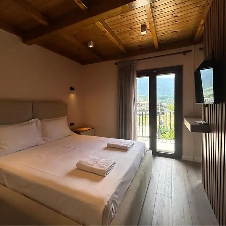 Ami Hotel Tragjas